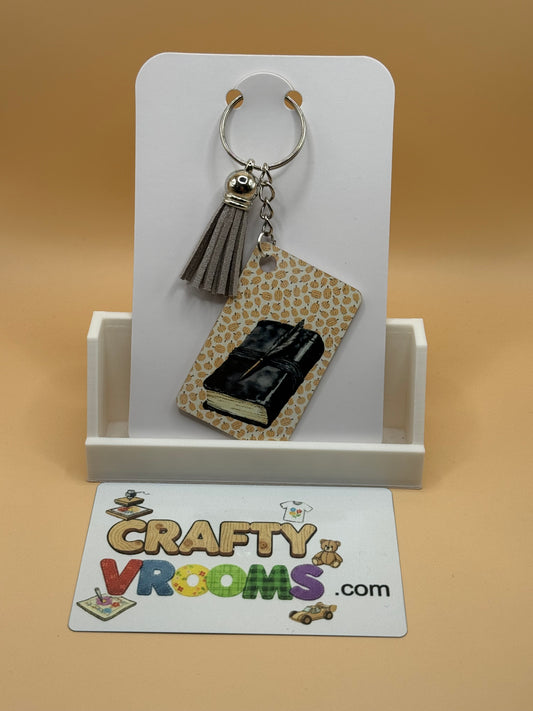 Rectangle keychain w/tassel - Academia journal