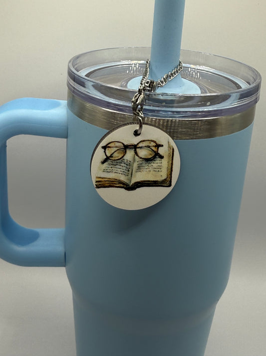Round charm for tumbler or bag -Book nerd